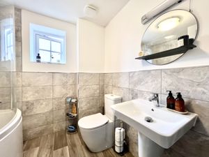 Family Bathroom- click for photo gallery